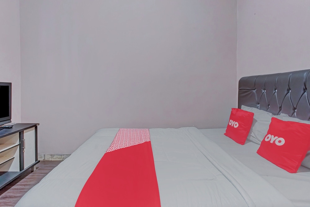 Hotel O Enggal Near Gor Saburai Formerly Hotel Pelangi 24/34