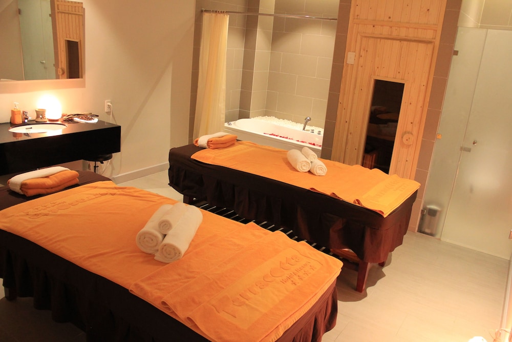 Terracotta Hotel Resort Dalat 22/50