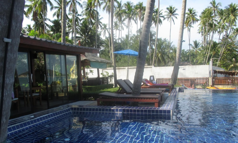 Lipa Bay Resort 3/55