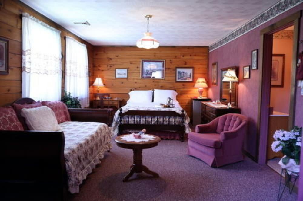 Berry Patch Bed and Breakfast 33/50