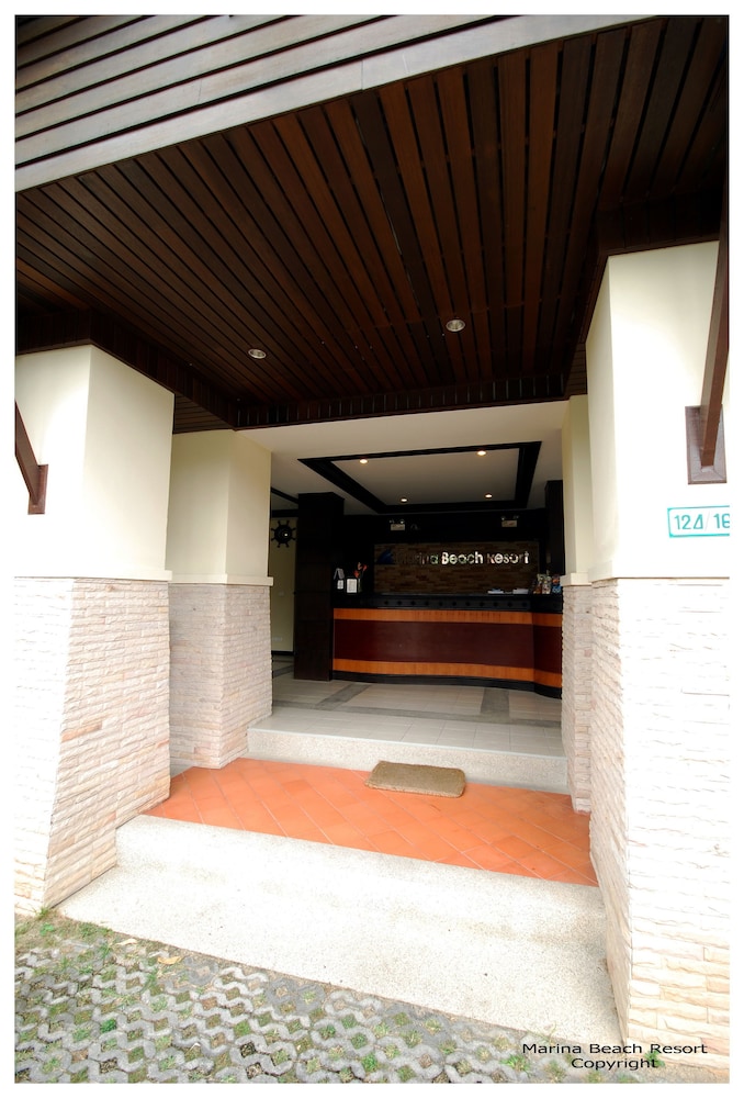Marina Beach Resort 19/65