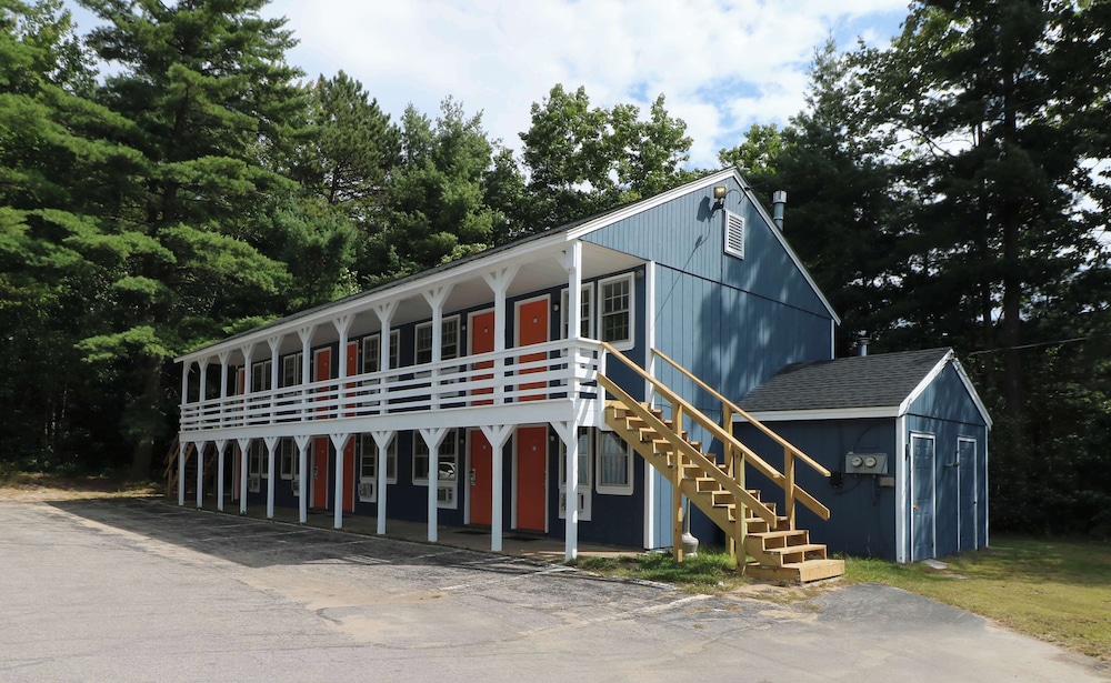 Yankee Clipper Inn, SureStay Collection by Best Western 36/50