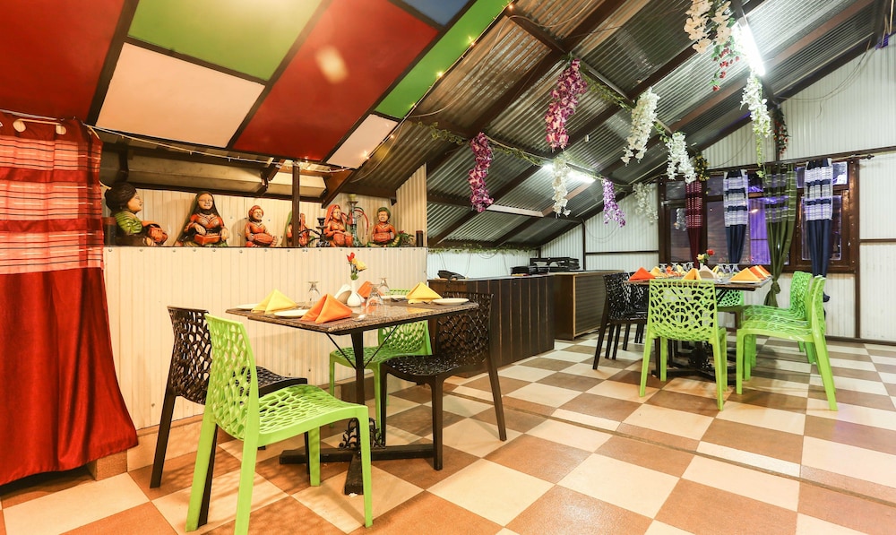 Treebo Roshan House 33/49
