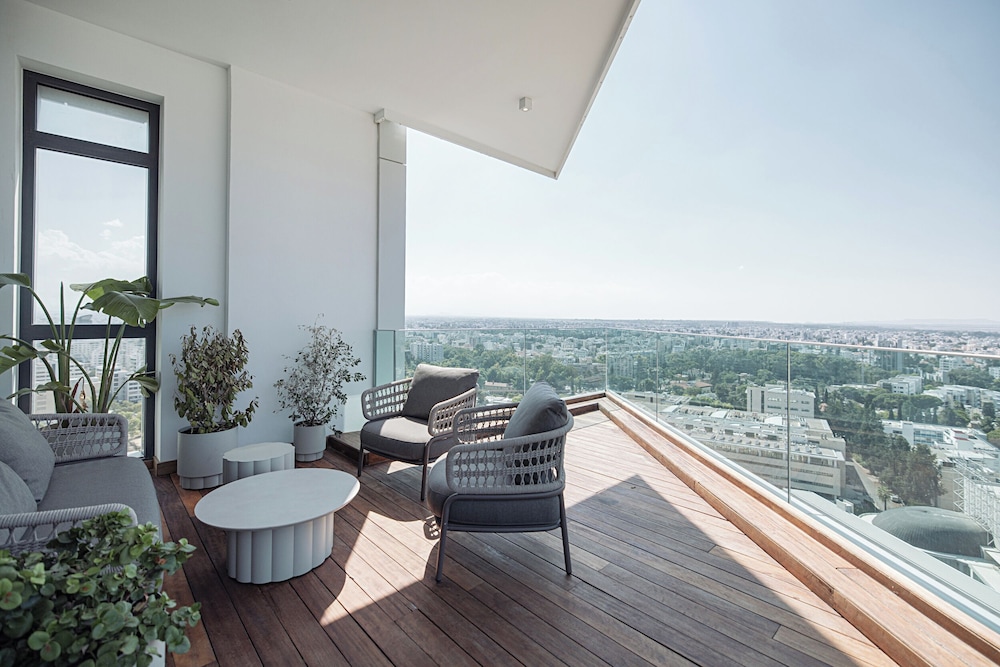 Central Park Residence 21/50