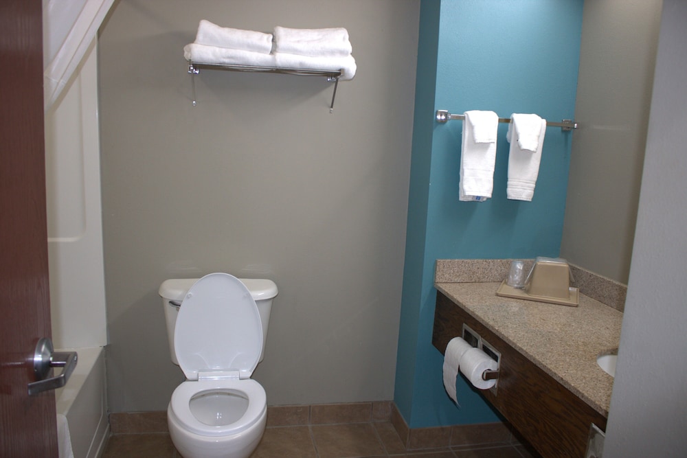 غرفة قياسية بسريرين كوين للمدخنين، Super 8 by Wyndham Rainsville 7/7