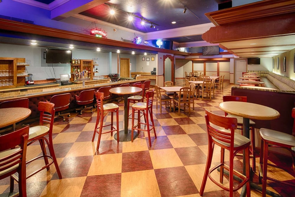 Red Lion Hotel Eureka 18/29