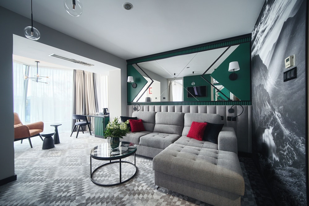 Hotel Rysy 61/84