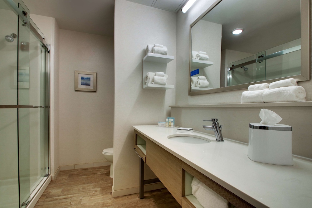 Hampton Inn Sneads Ferry North Topsail Beach 25/48