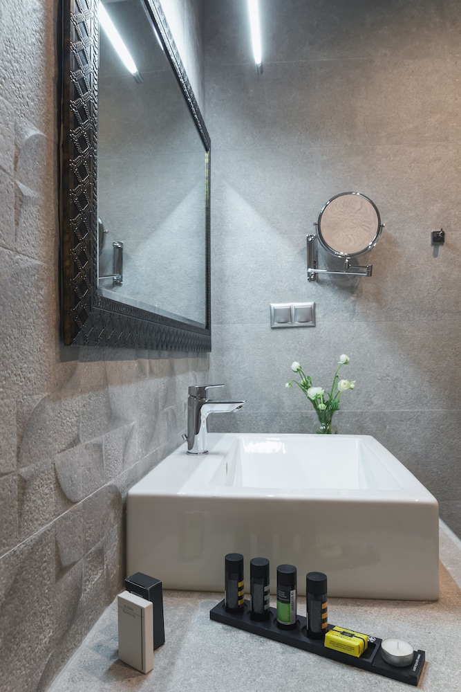 Avli Lounge Apartments 72/75