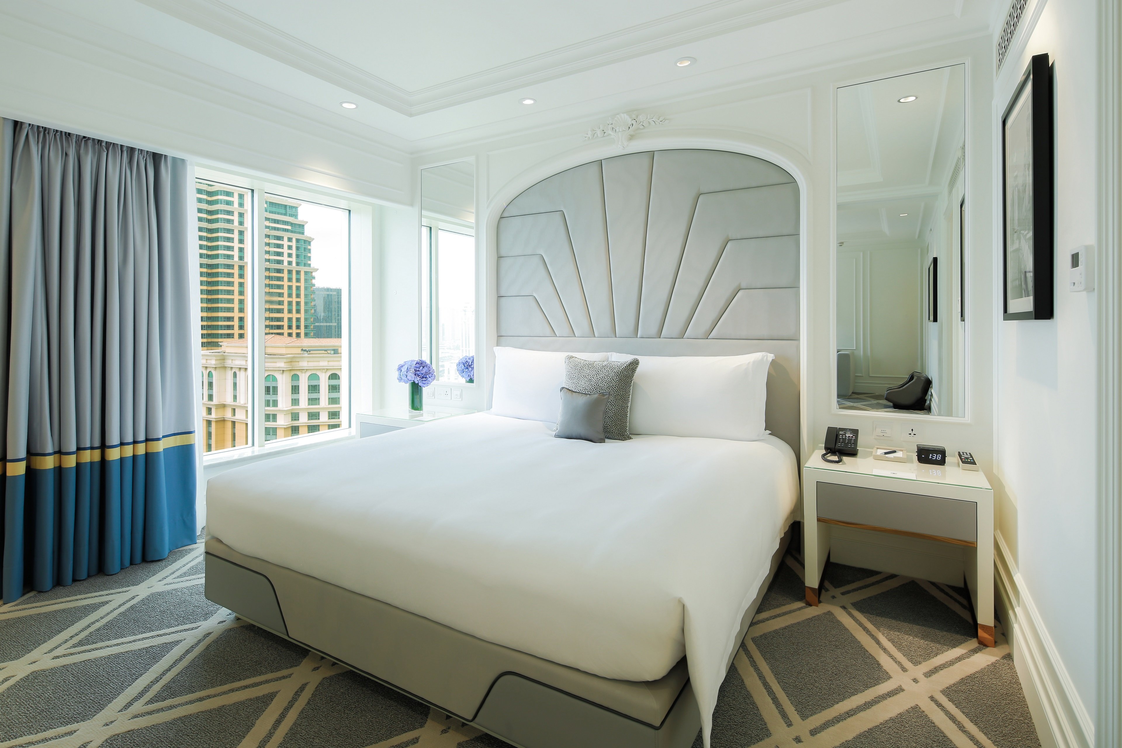 The Parisian Macau 15/50