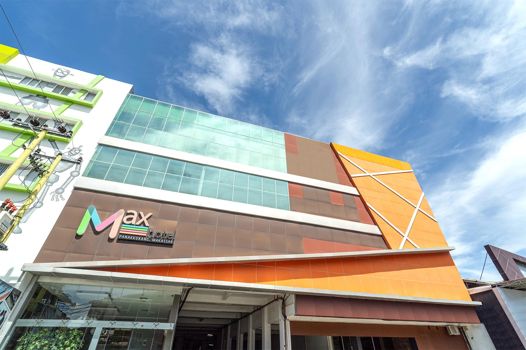 Max Hotel Panakkukang Makassar By LIFE 1/30