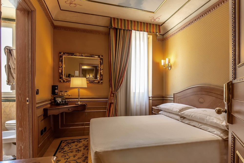 River Palace Hotel 13/43