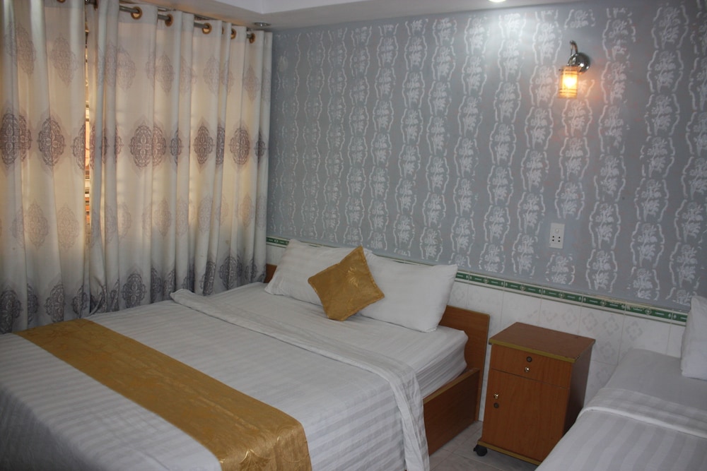 Koniko Hotel 31/33