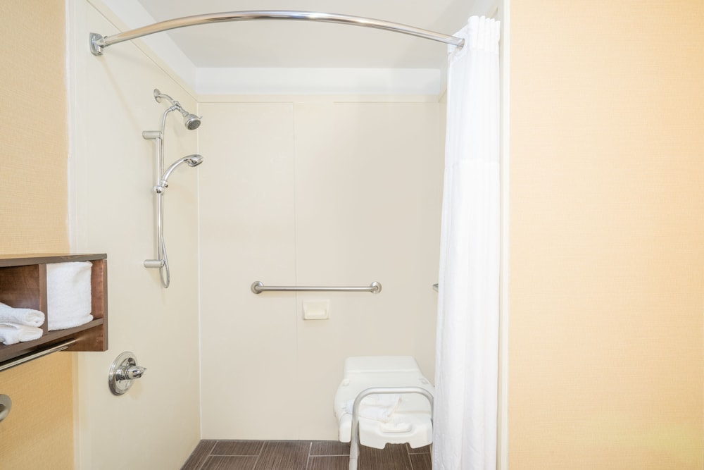 Hamilton Inn Bessemer 34/37
