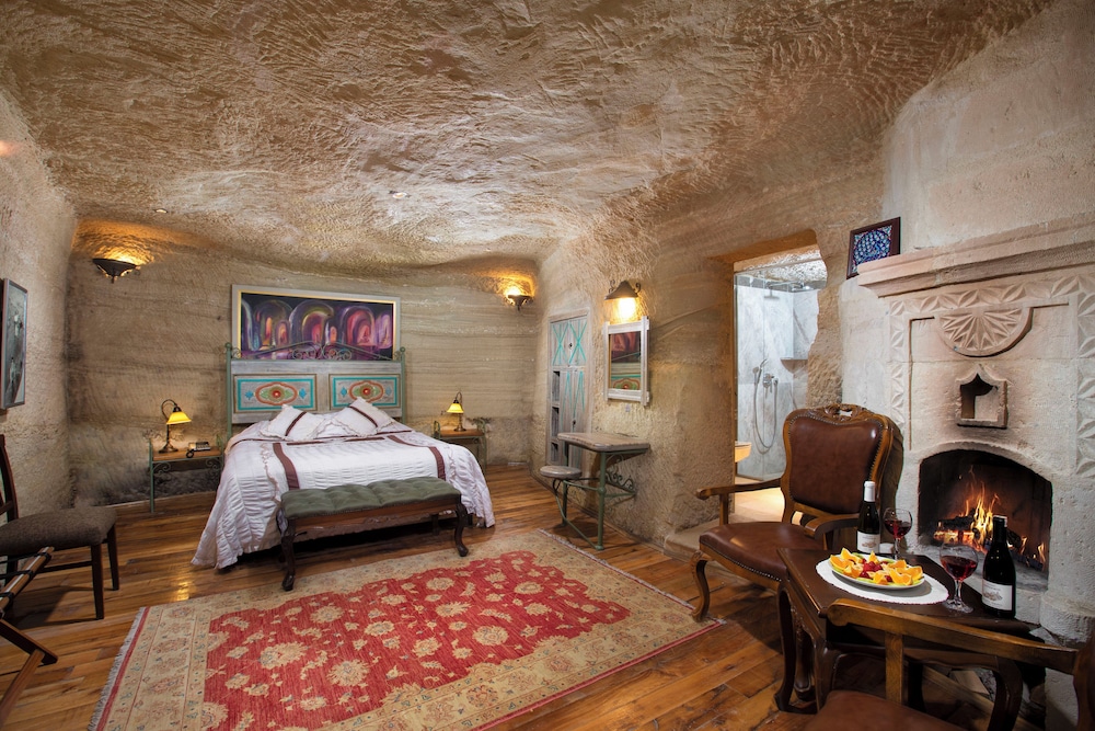 Terra Cave Hotel 15/50