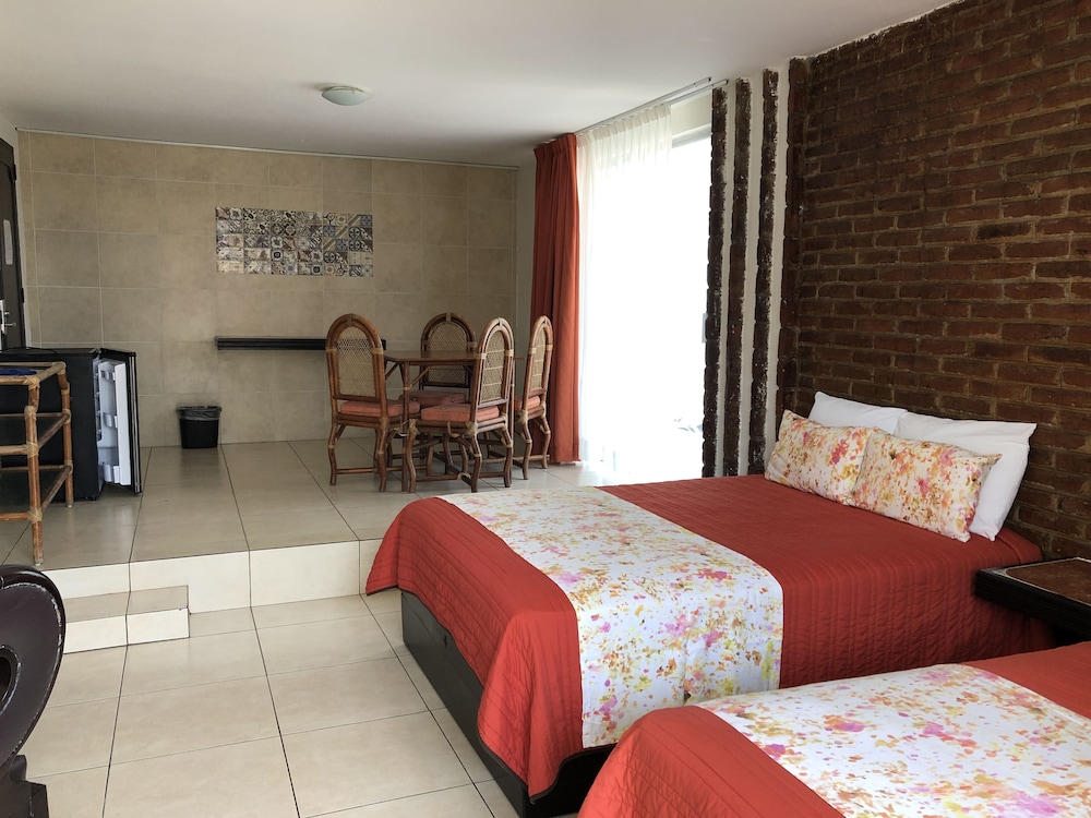 VF Villa Florencia Hotel 10/58
