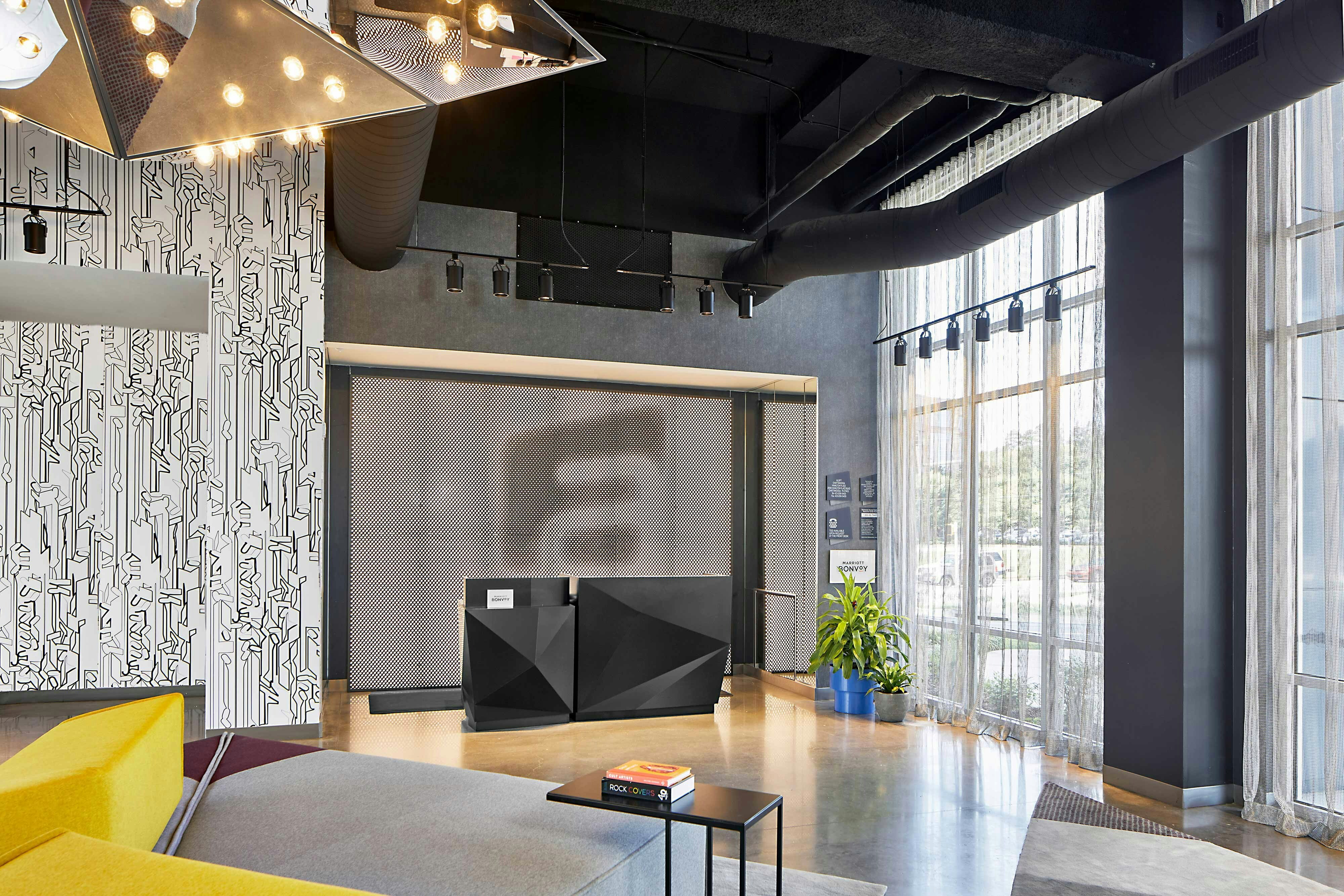 Aloft Chattanooga Hamilton Place 40/62