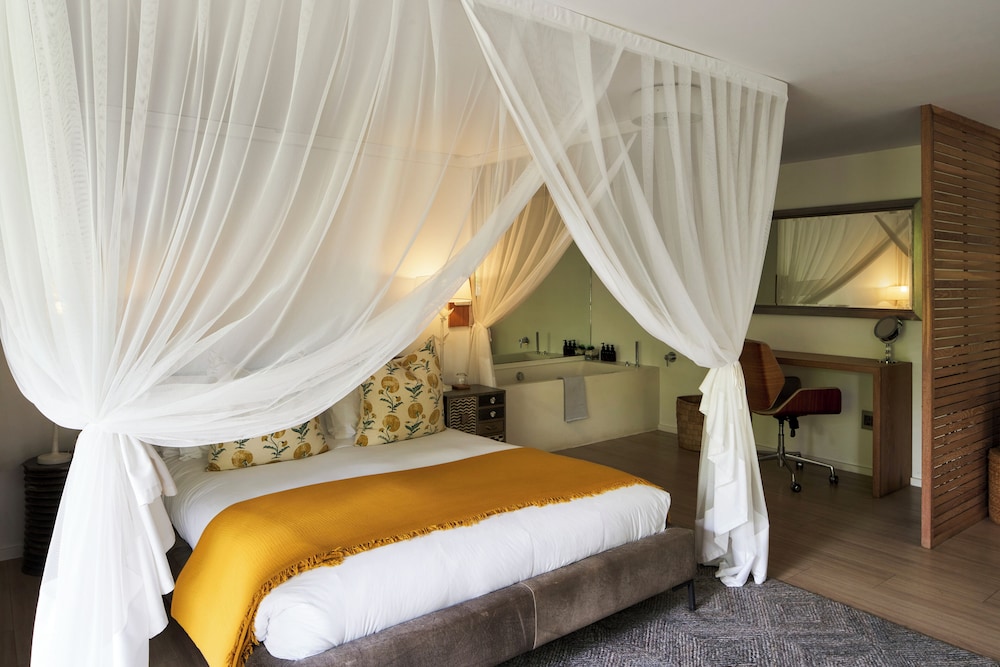 Garden, Retreat, Suite, King Bed