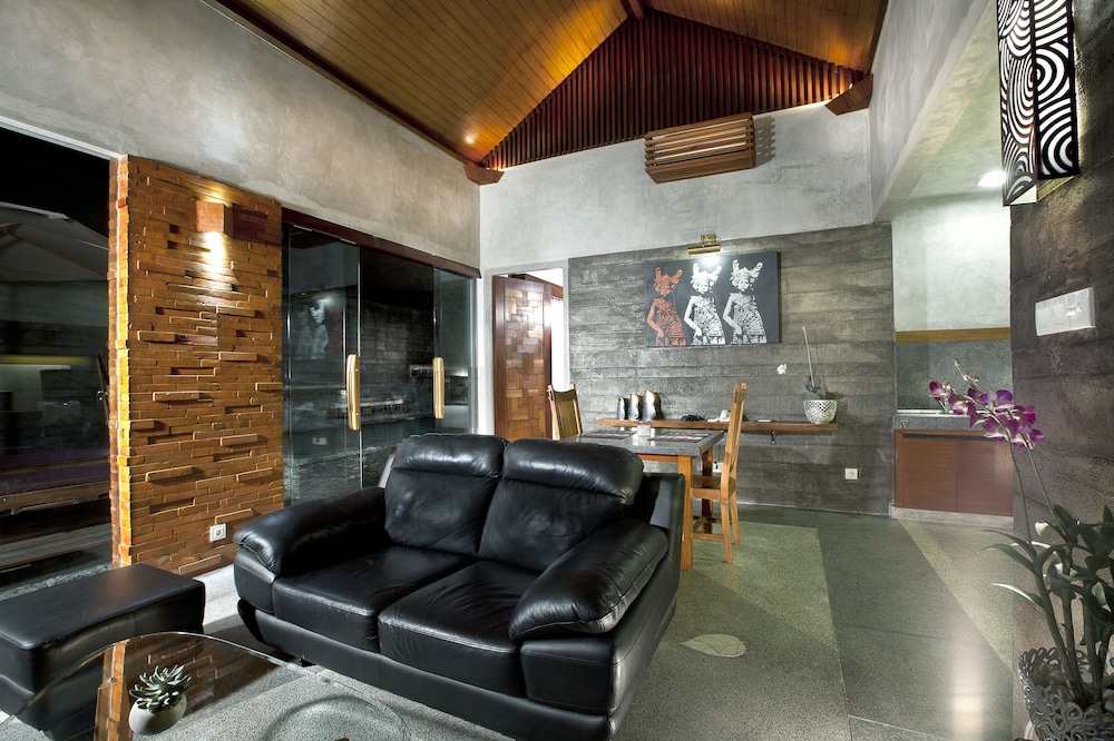 Bracha Villas 38/46