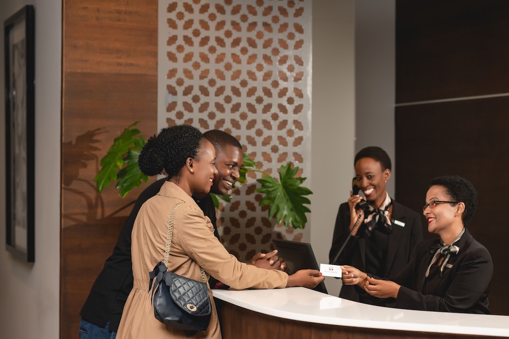 Crowne Plaza Dar Es Salaam 35/74