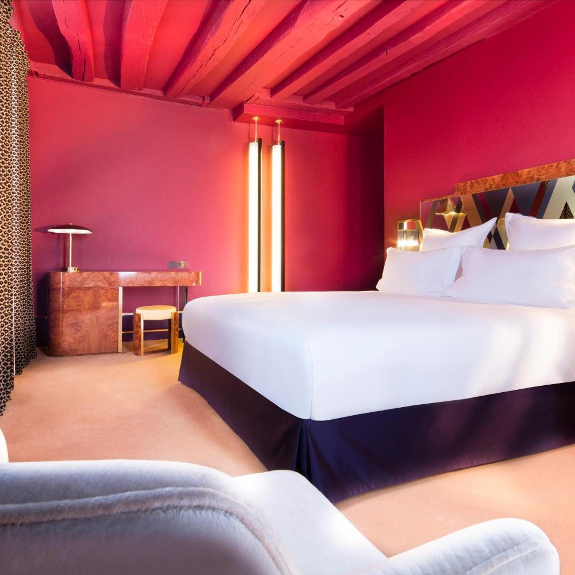 Deluxe, Double Bed, with Pool