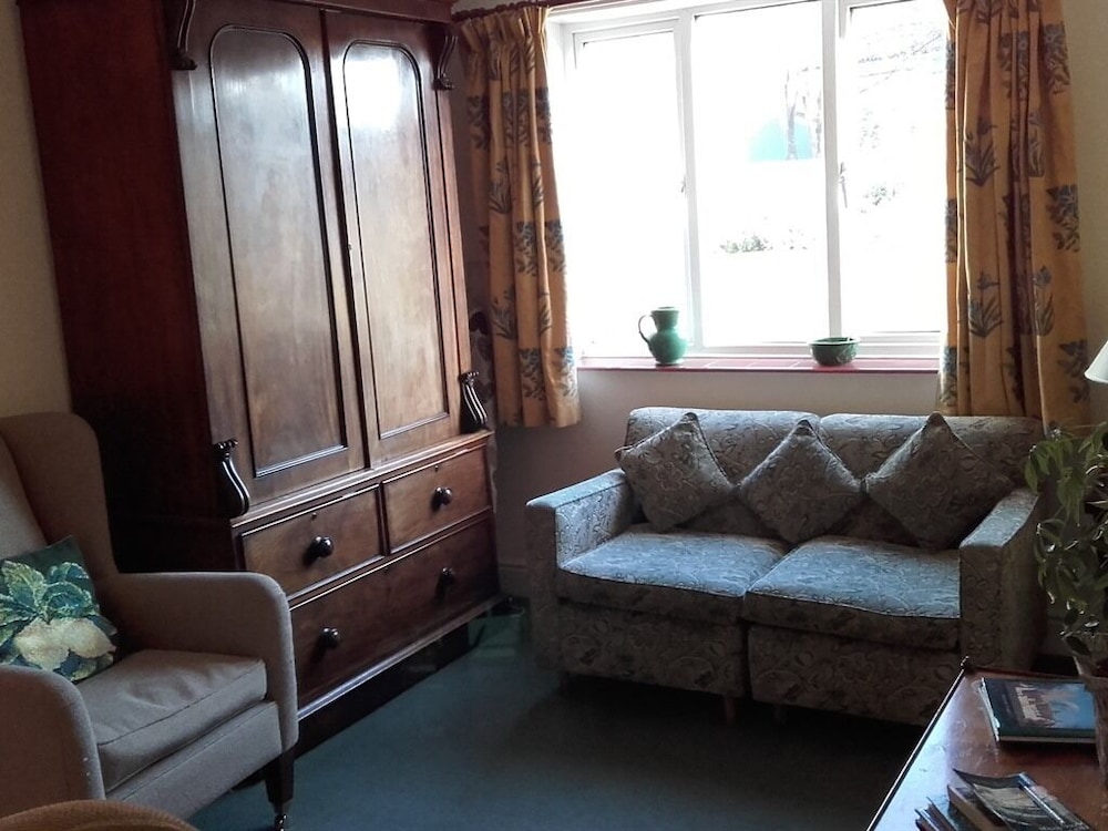 Beaufort Lodge 10/20