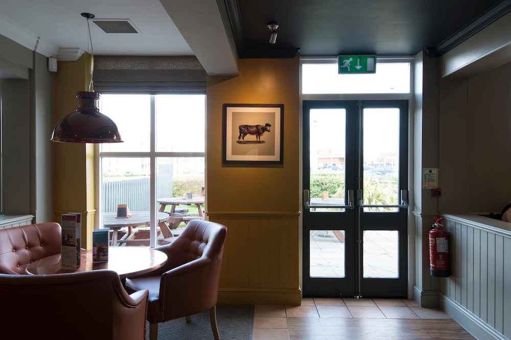 Premier Inn Hull North 33/57