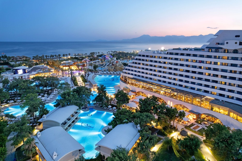 Titanic Deluxe Lara in ANTALYA