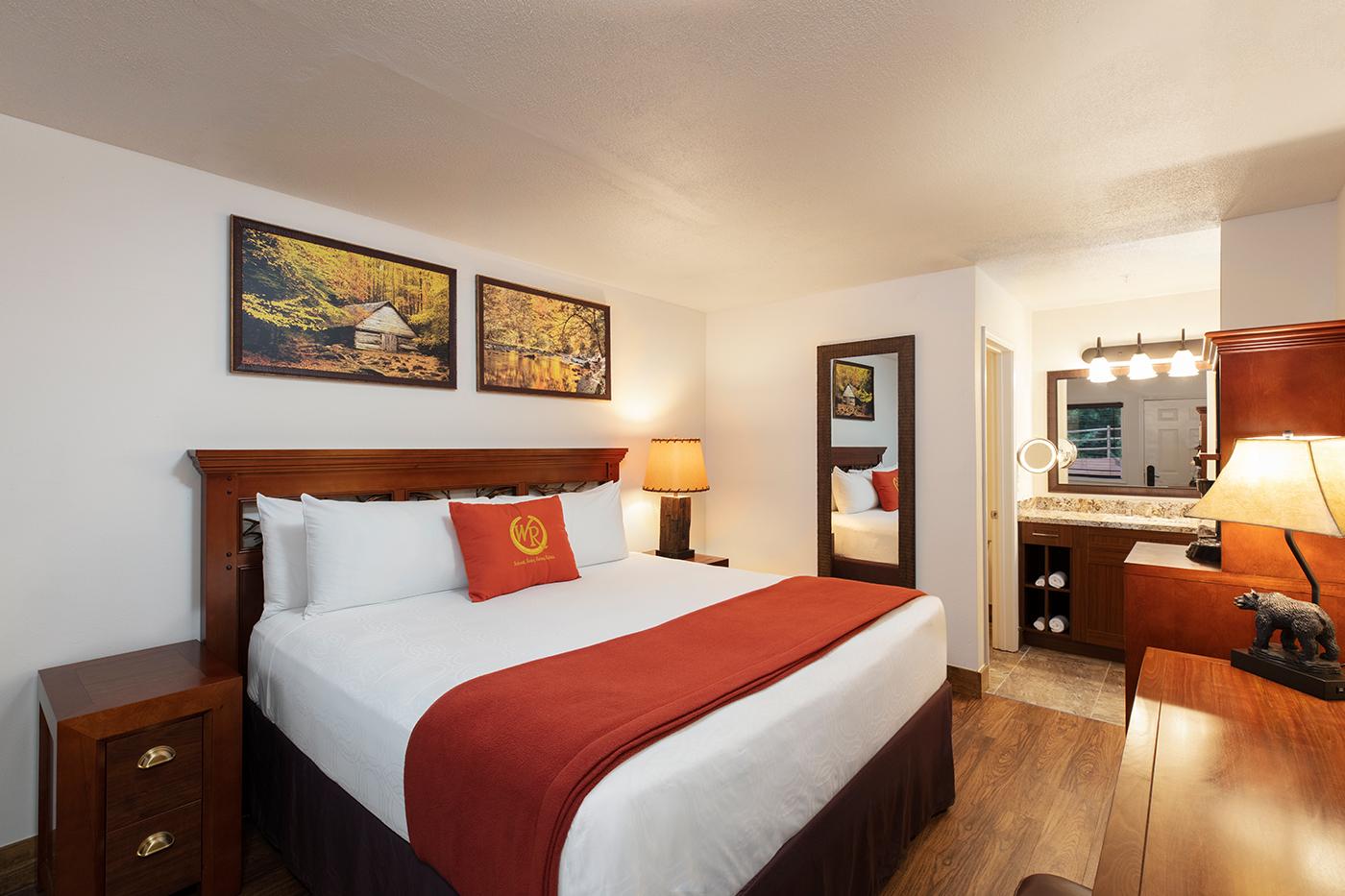 GUEST ROOM, TRADITIONAL, KING BED