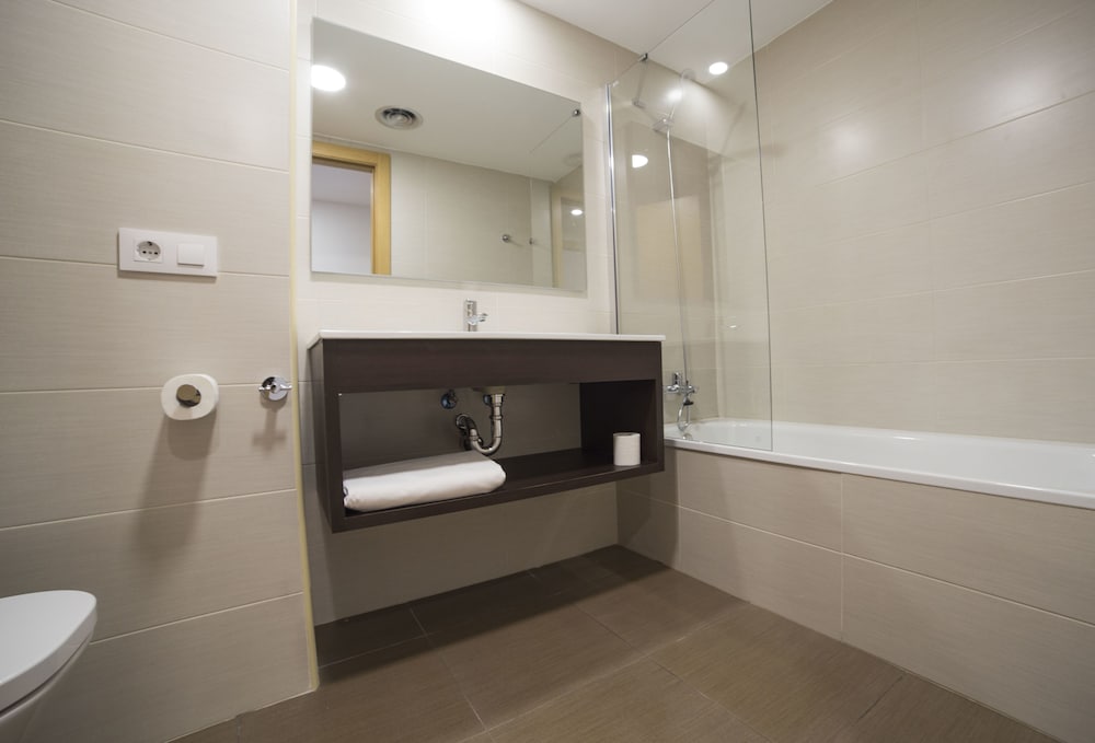 Apartaments Ponent 36/38