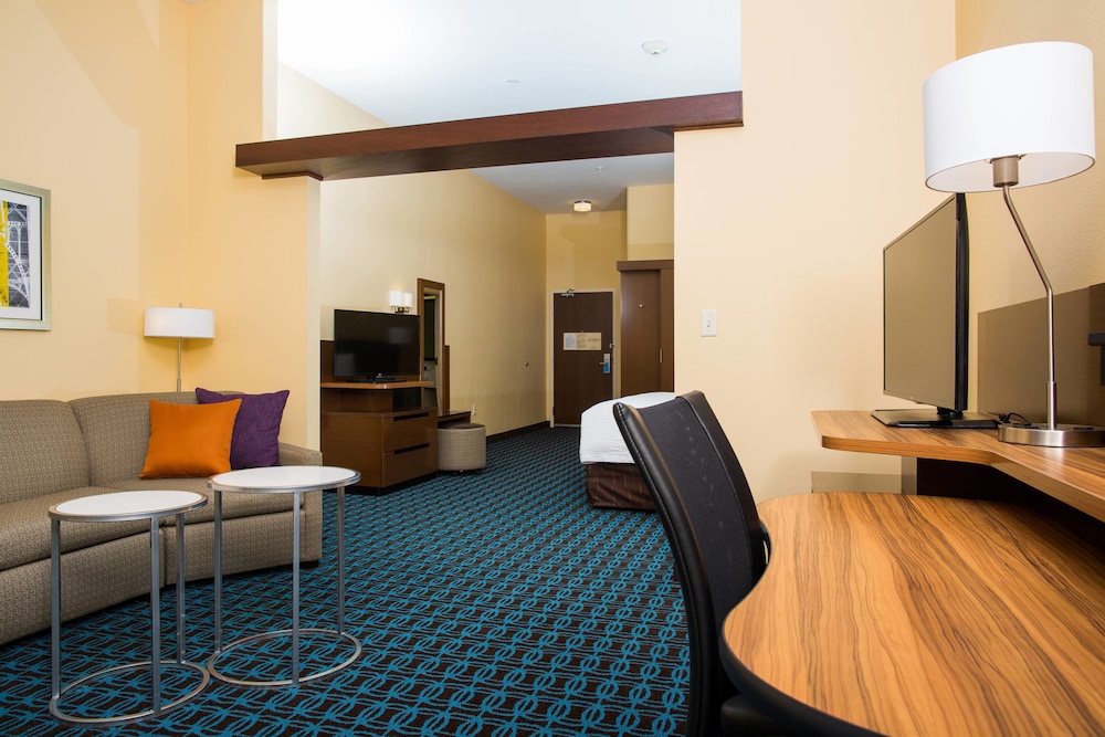 Fairfield Inn And Suites By Marriott Lincoln Southeast 41/64