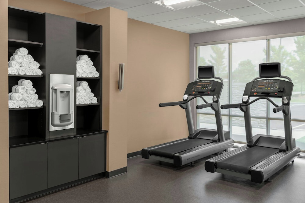 FAIRFIELD INN AND SUITES ATLANTA ACWORTH 29/50