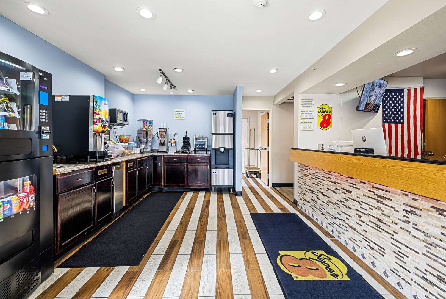 Super 8 by Wyndham Pittsburgh/Monroeville 9/47
