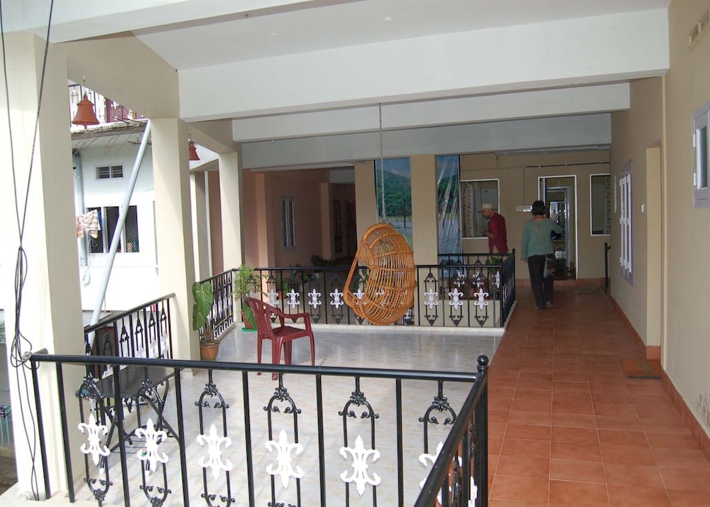 JUNGLE PALACE HOMESTAY 3/46