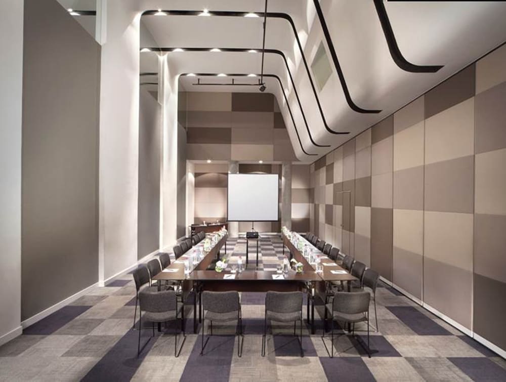 Artotel Jakarta Thamrin 65/67