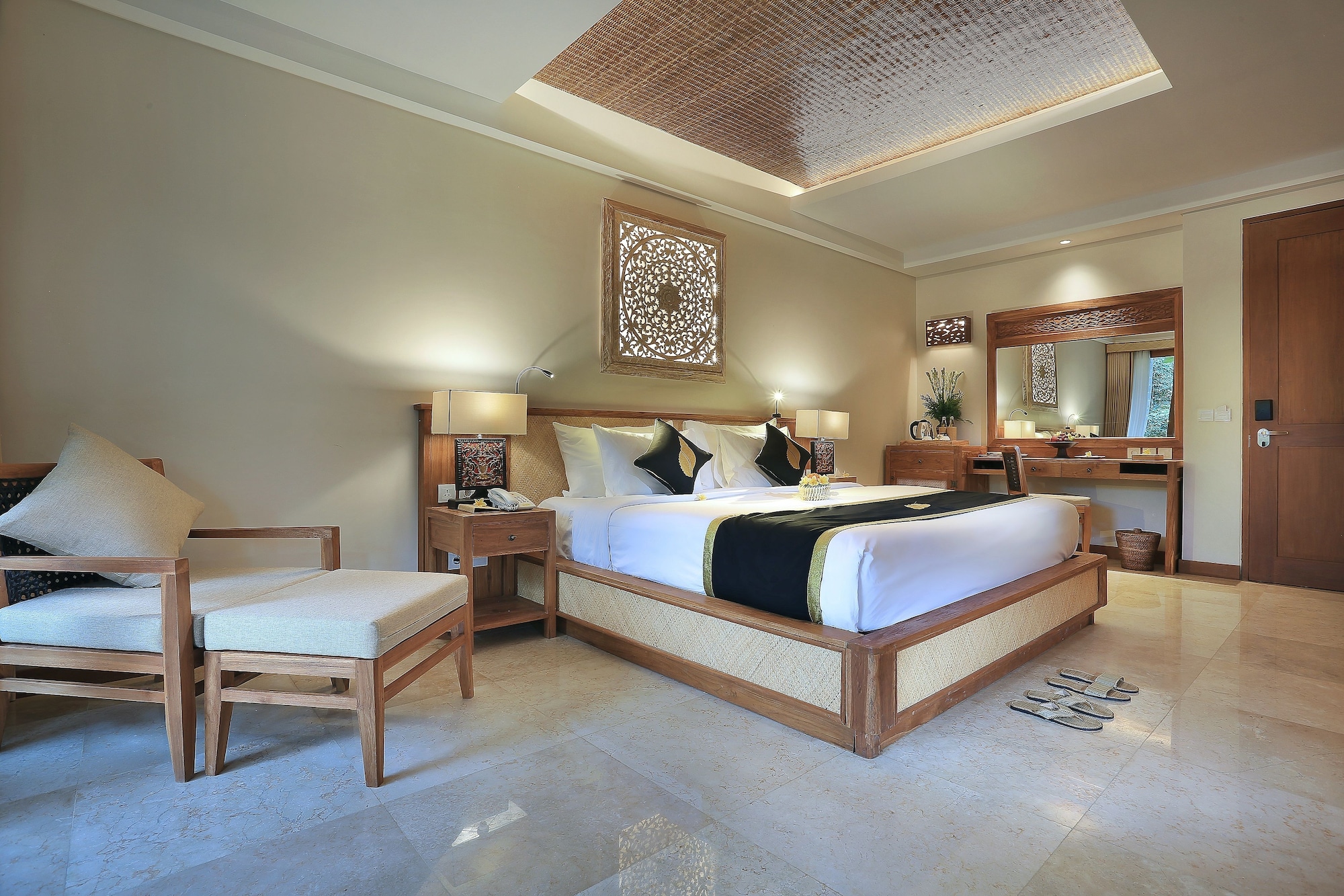 Valley, Suite, King Bed