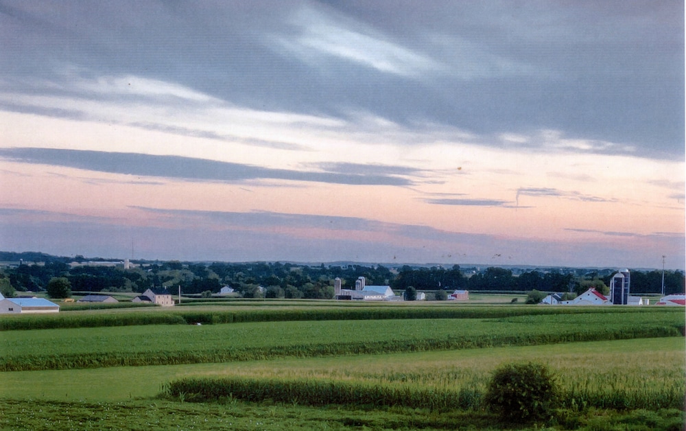 Harvest Drive Family Inn 64/68