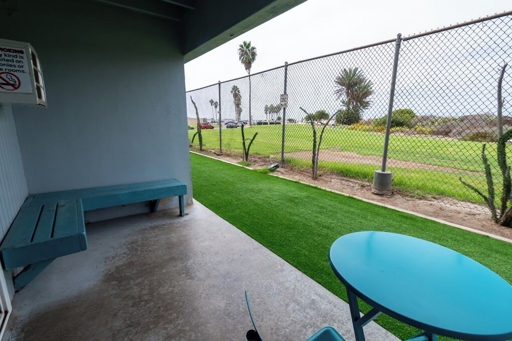 Ocean Villa Inn 41/66