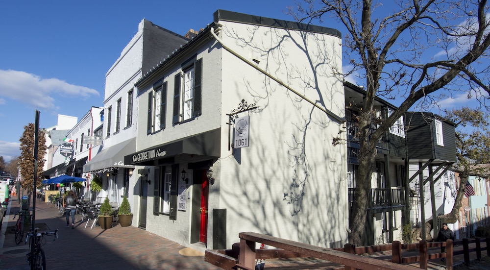 The Georgetown House 5/50