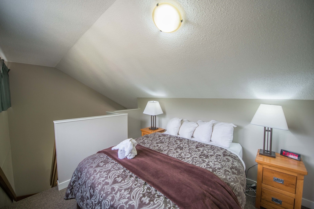 Panorama Vacation Retreat at Horsethief Lodge 22/70
