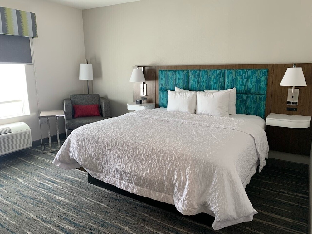 Hampton Inn Monahans TX 6/24