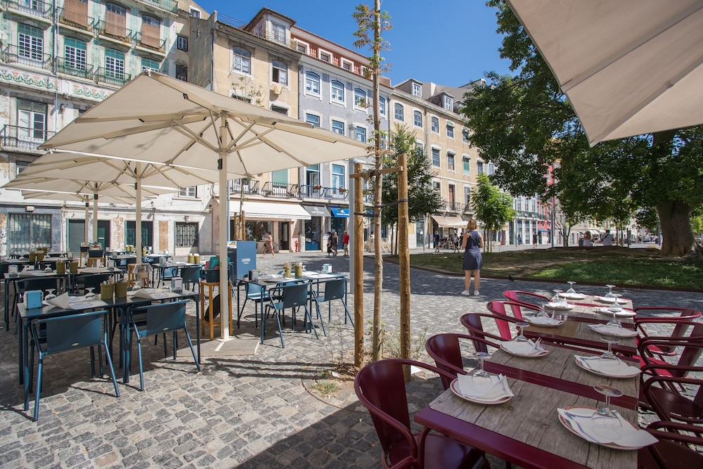 Emporium Lisbon Suites 32/50
