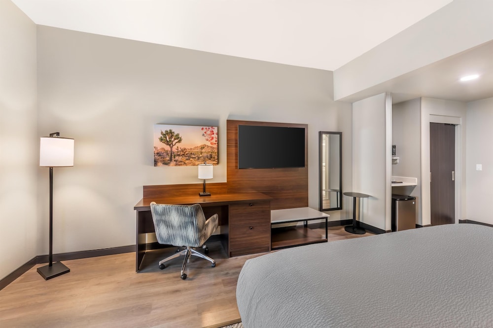 Best Western Plus Rialto 33/43