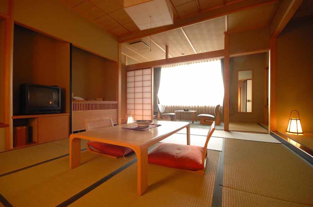 SAKAEYA HOTEL 7/22