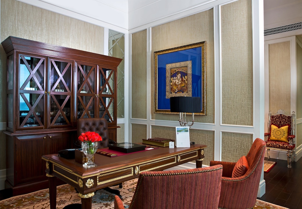 The Leela Palace Chennai 36/74