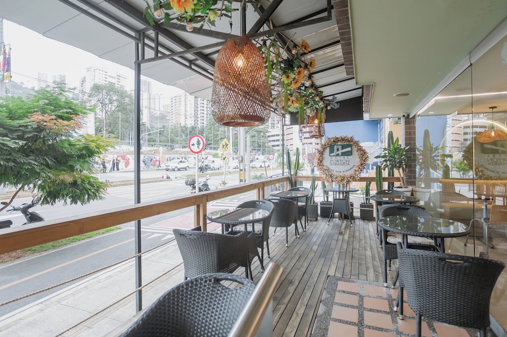 Hotel Porton Sabaneta 44/50