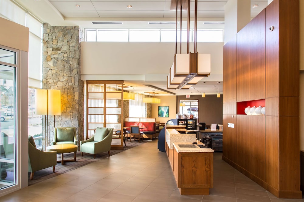 Hyatt Place Charlottesville 22/34