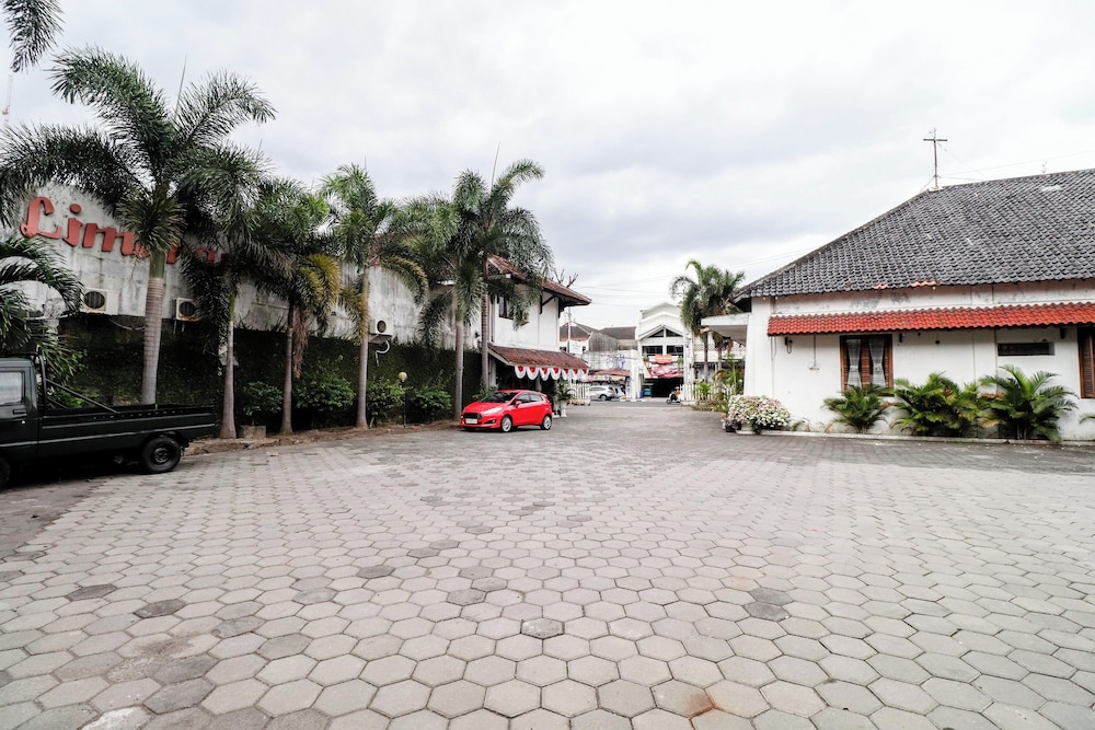 Hotel Limaran 65/77