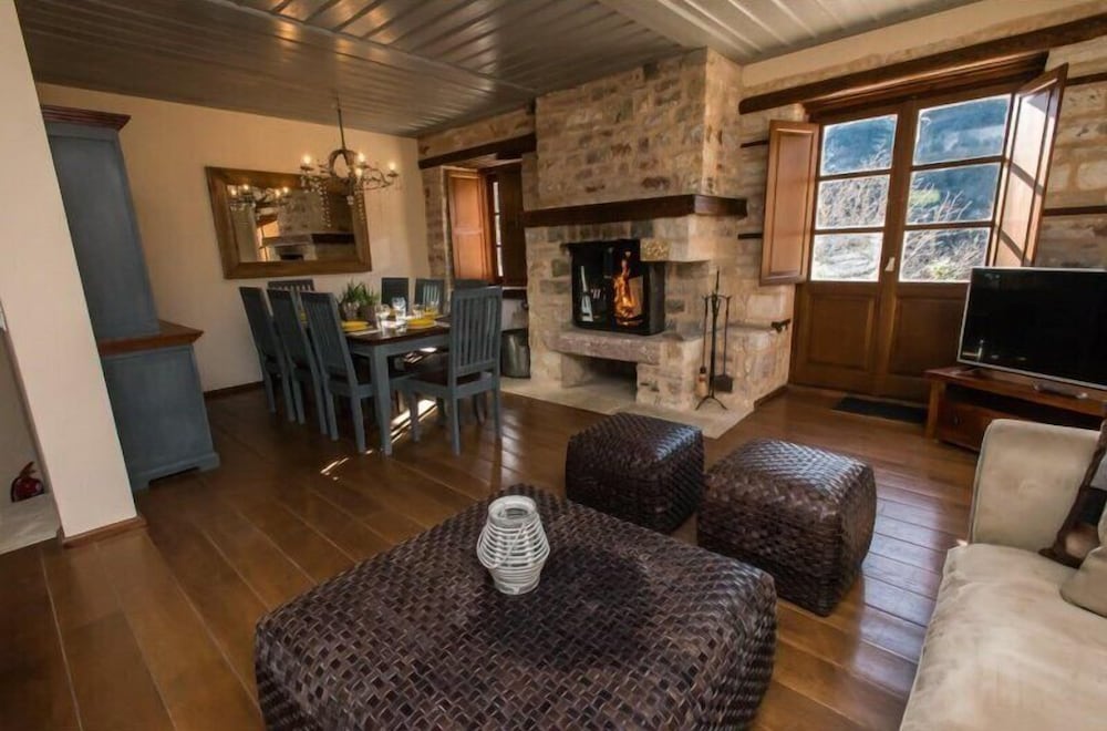 Epoches Luxury Suites 34/50