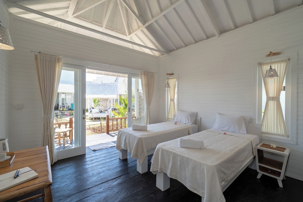 Paus Putih Hotel Lembongan 11/42